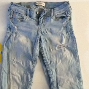 🛑3/$20 Abercrombie size 14 girls distressed jeans
